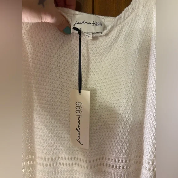 Elegant White Midi Dress - Picture 2 of 3